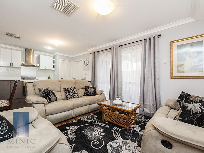 27 Oman Pass, Canning Vale WA 6155
