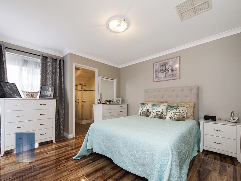 27 Oman Pass, Canning Vale WA 6155