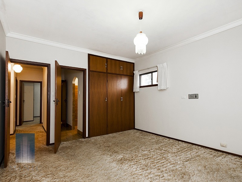 118 Phoenix Road, Hamilton Hill WA 6163