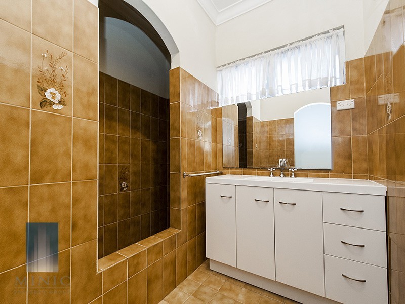 118 Phoenix Road, Hamilton Hill WA 6163