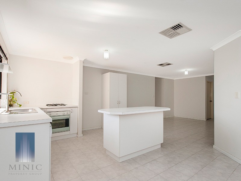 6 Montgomery Lane, Langford WA 6147