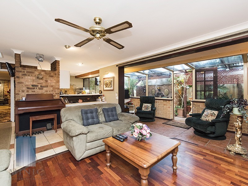 15 Ghost Gum Road, Willetton WA 6155