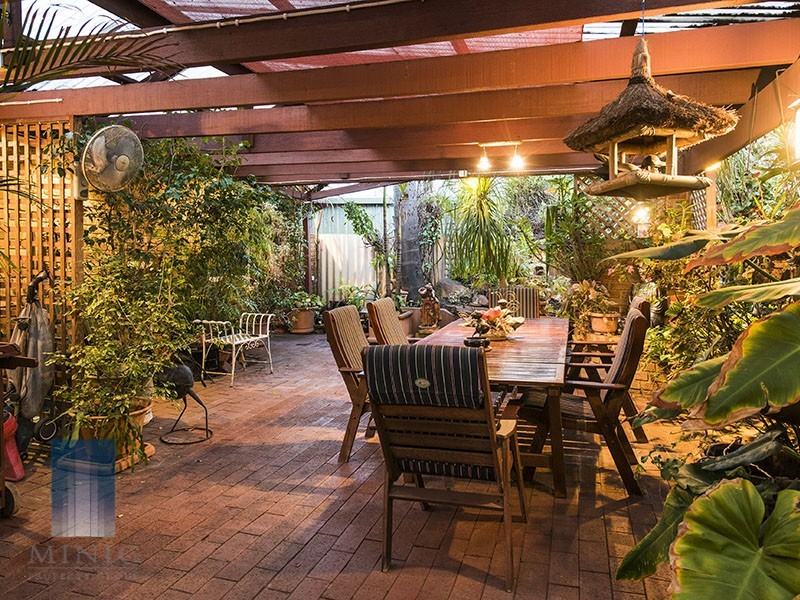 15 Ghost Gum Road, Willetton WA 6155