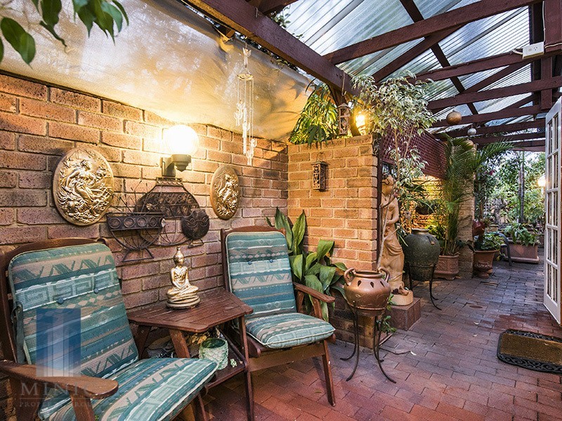 15 Ghost Gum Road, Willetton WA 6155