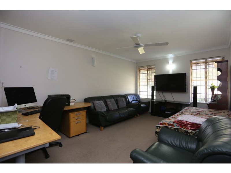 17 Verdon Place, Riverton WA 6148