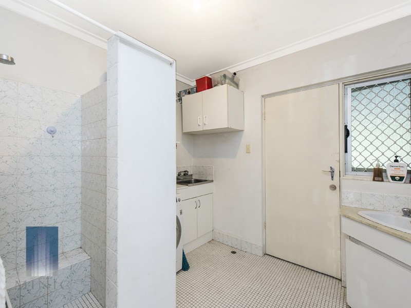 6B Aragon Way, Wilson WA 6107