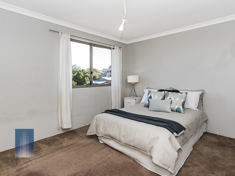 11A Gladstone Street, St James WA 6102
