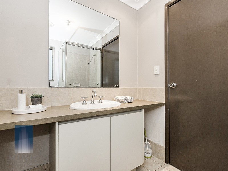 11A Gladstone Street, St James WA 6102