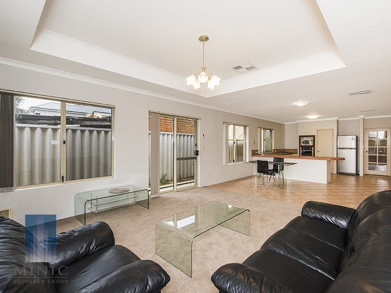 39A Fleming Avenue, Wilson WA 6107