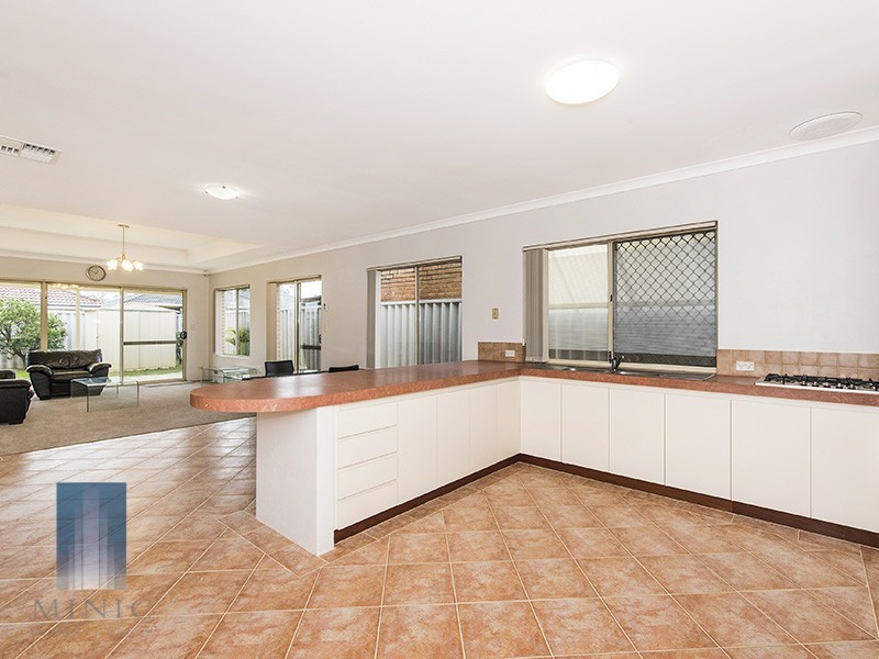 39A Fleming Avenue, Wilson WA 6107