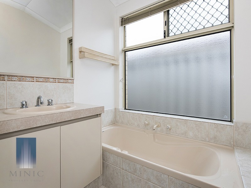 39A Fleming Avenue, Wilson WA 6107