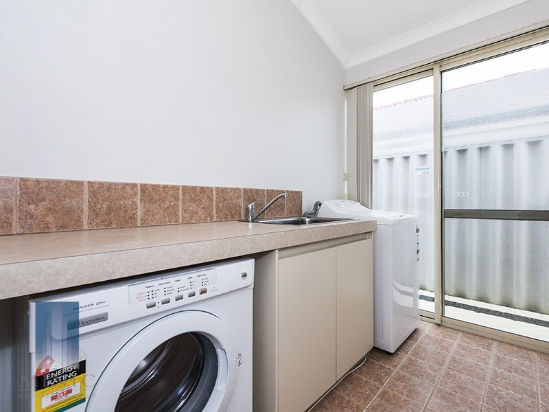 39A Fleming Avenue, Wilson WA 6107