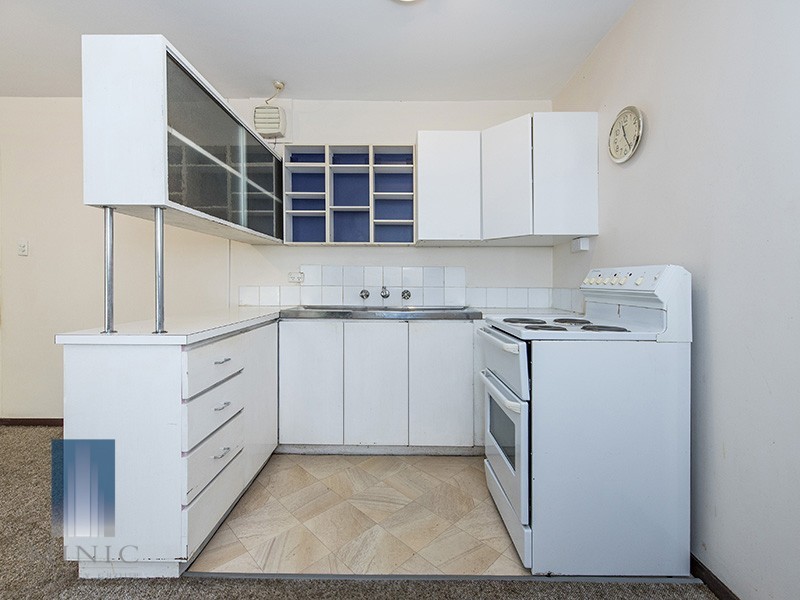 2/1 Clydesdale Street, Como WA 6152