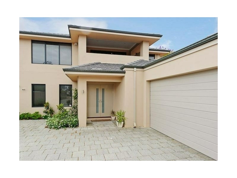 2/48 Cloister  Avenue, Manning WA 6152