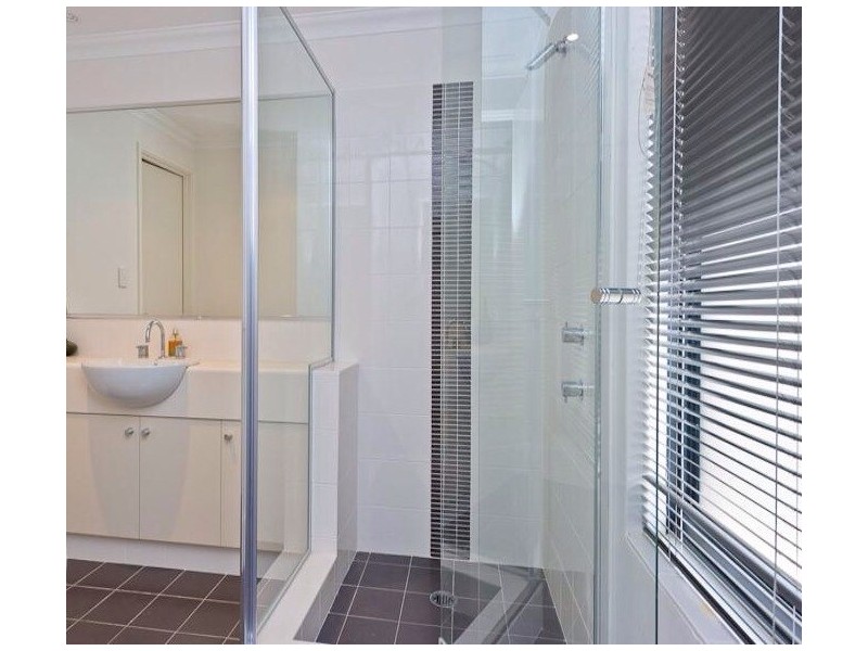 2/48 Cloister  Avenue, Manning WA 6152