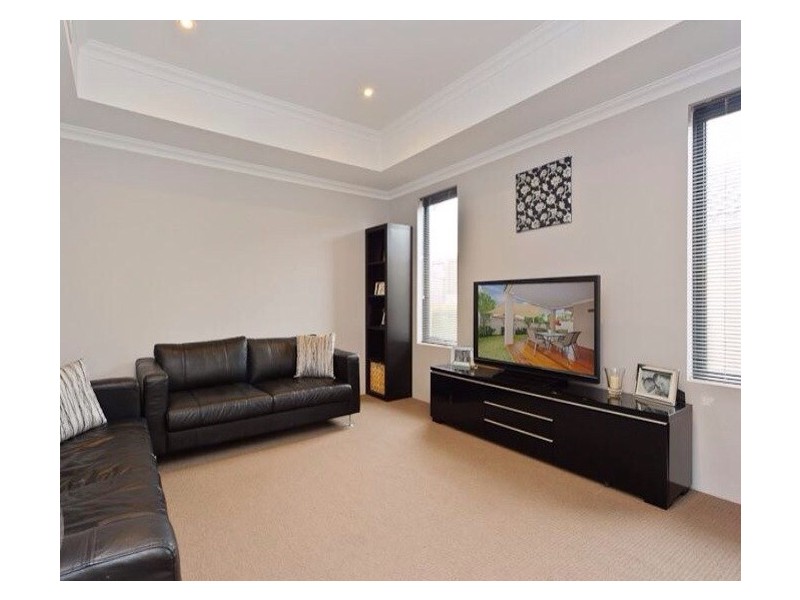 2/48 Cloister  Avenue, Manning WA 6152