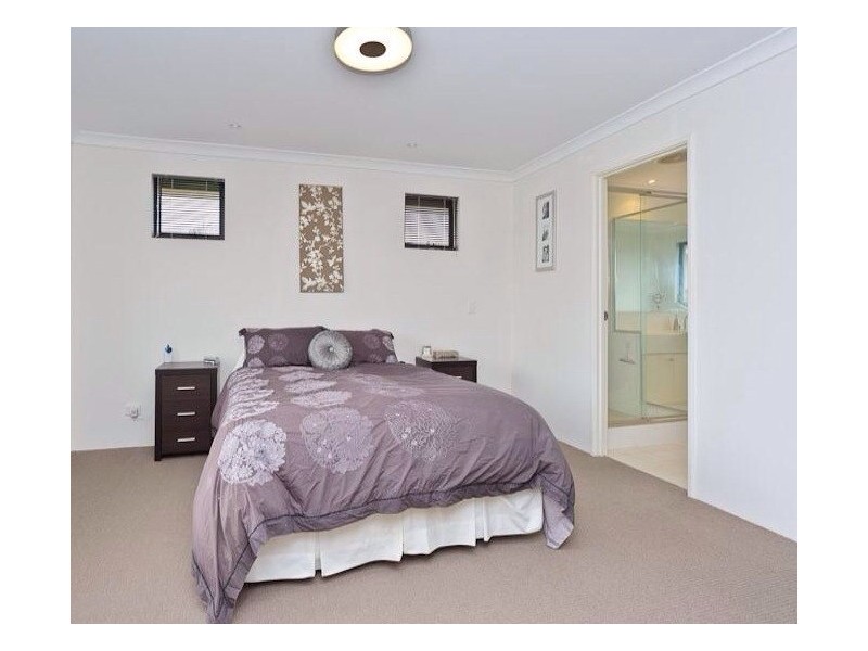 2/48 Cloister  Avenue, Manning WA 6152