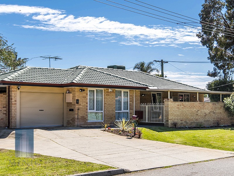 4 Imperial Court, Seville Grove WA 6112