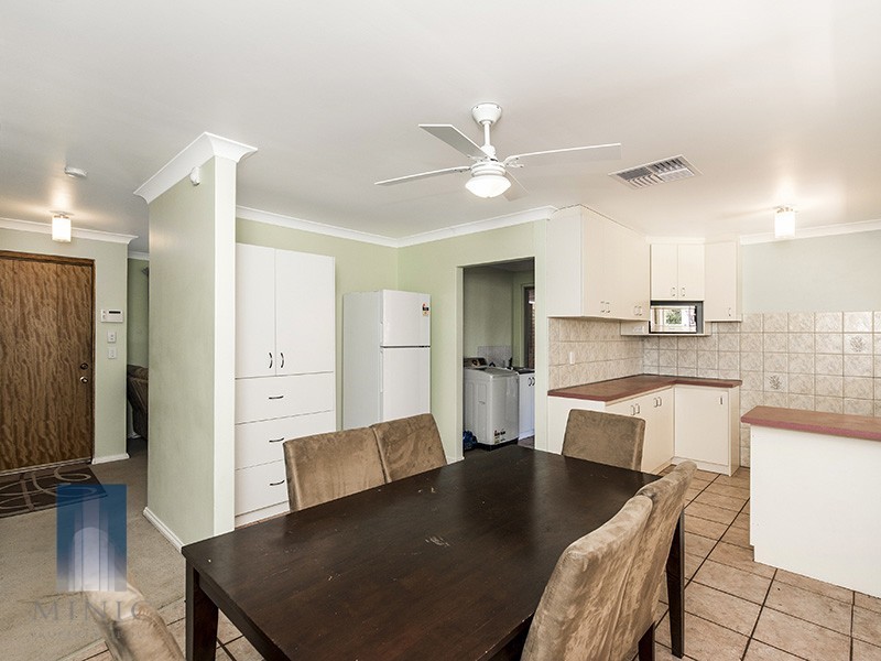 4 Imperial Court, Seville Grove WA 6112