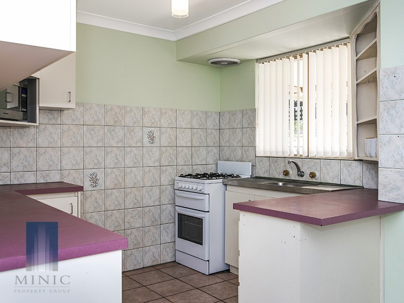 4 Imperial Court, Seville Grove WA 6112