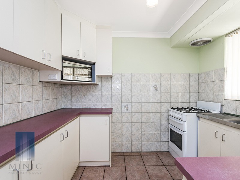 4 Imperial Court, Seville Grove WA 6112