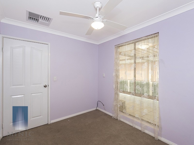 4 Imperial Court, Seville Grove WA 6112