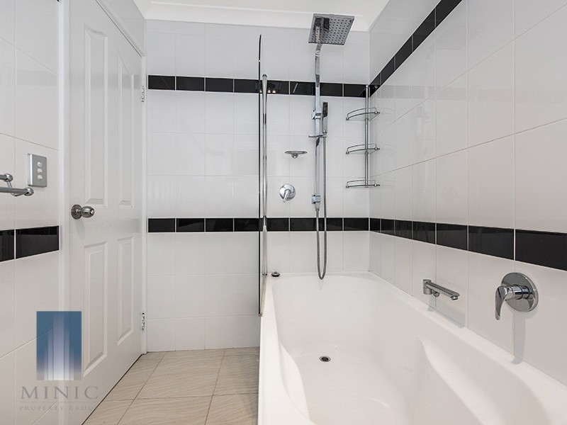 4 Imperial Court, Seville Grove WA 6112