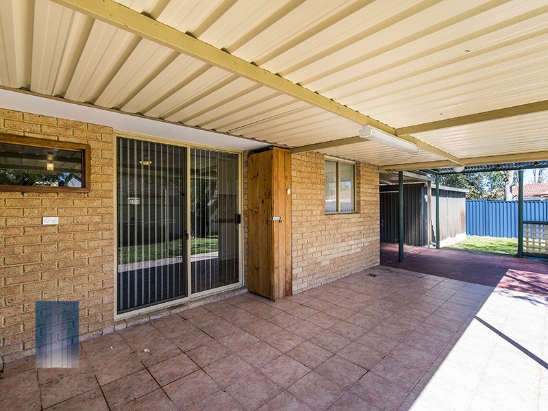 4 Imperial Court, Seville Grove WA 6112