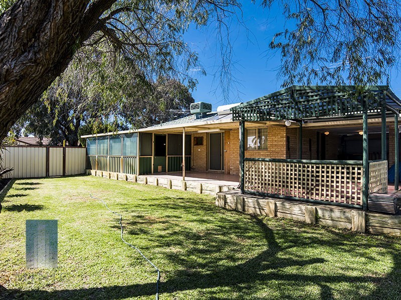 4 Imperial Court, Seville Grove WA 6112