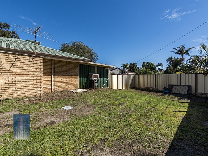 4 Imperial Court, Seville Grove WA 6112
