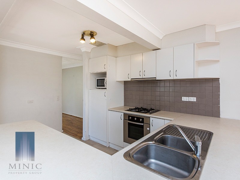 3 BOLIVER PLACE, Langford WA 6147