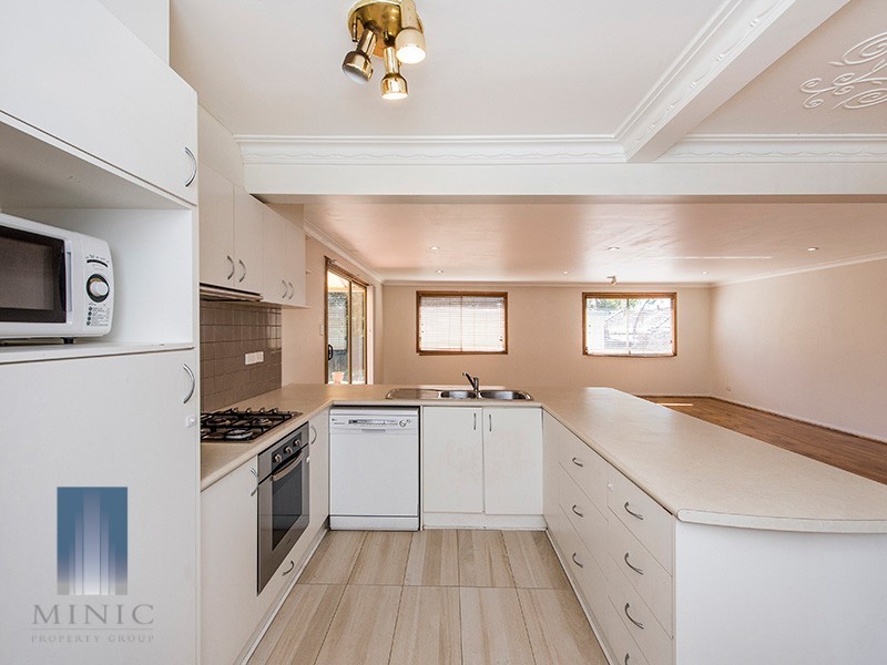 3 BOLIVER PLACE, Langford WA 6147