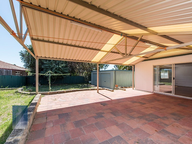 3 BOLIVER PLACE, Langford WA 6147