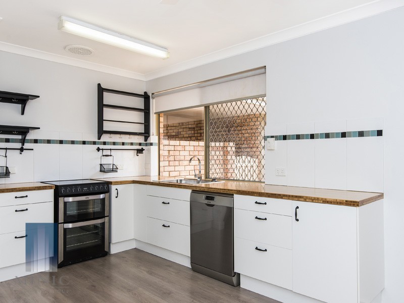 5/11 Golf Road, Parkwood WA 6147