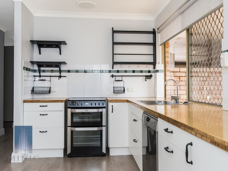 5/11 Golf Road, Parkwood WA 6147