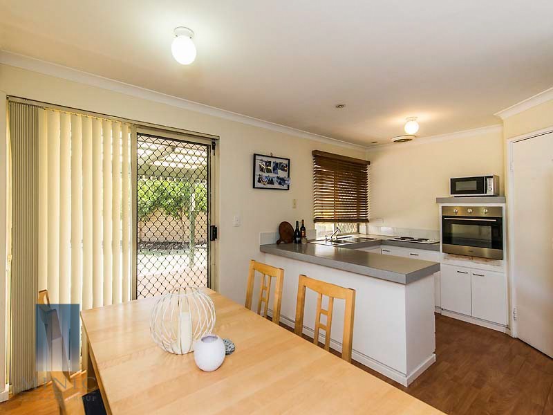 3/2 Braibrise Road, Wilson WA 6107