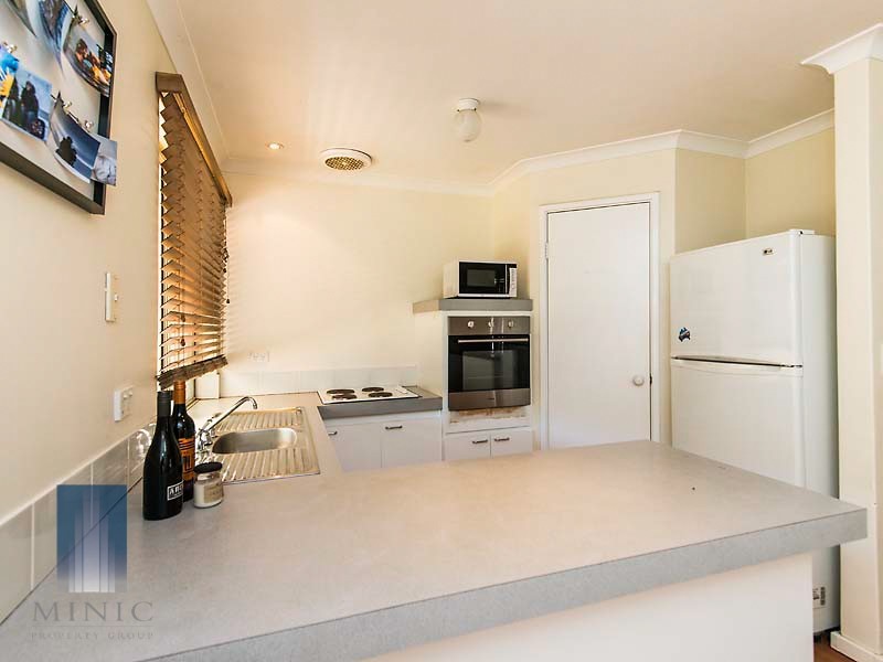 3/2 Braibrise Road, Wilson WA 6107