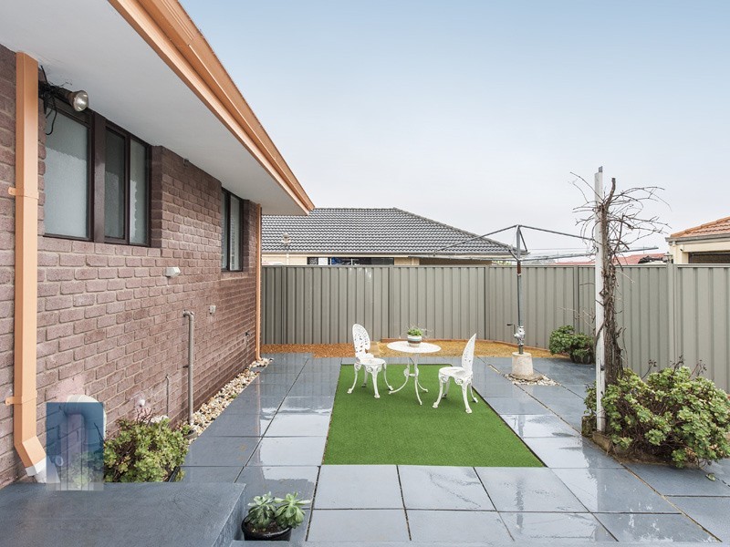 20A WANNELL STREET, Queens Park WA 6107