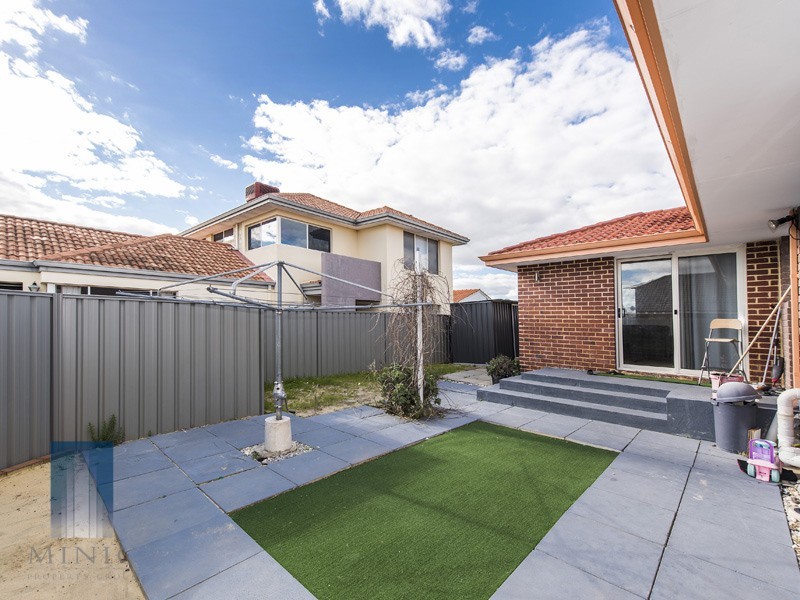20A WANNELL STREET, Queens Park WA 6107