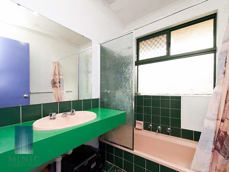 7 GARRET CORNER, Parmelia WA 6167