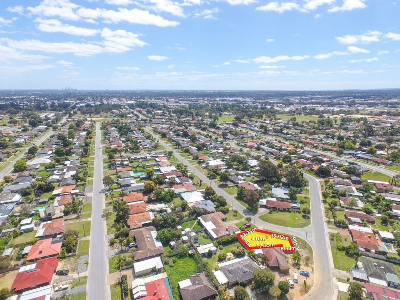 2/61 Hilton Crescent, Maddington WA 6109