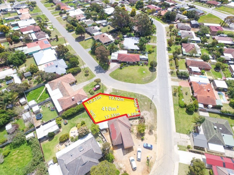 2/61 Hilton Crescent, Maddington WA 6109