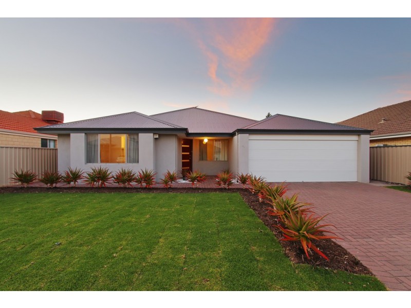 22 Tulip Way, East Cannington WA 6107