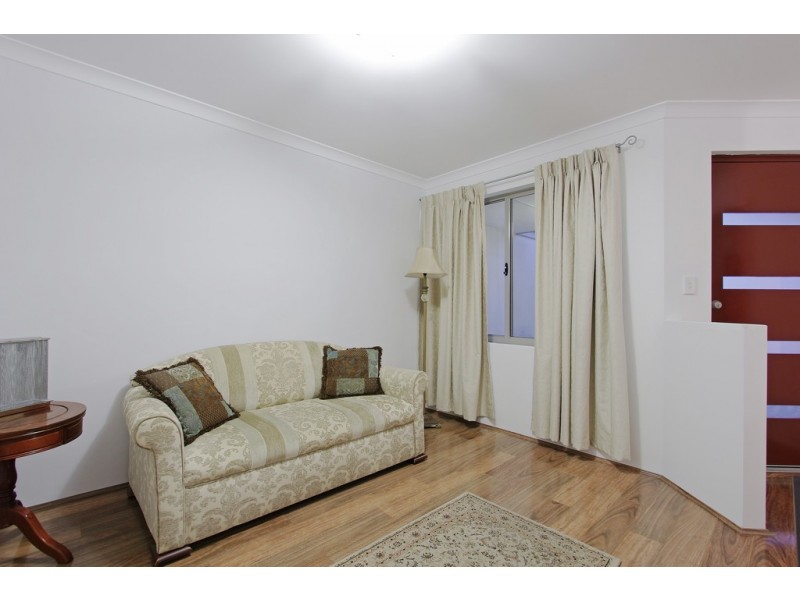 22 Tulip Way, East Cannington WA 6107