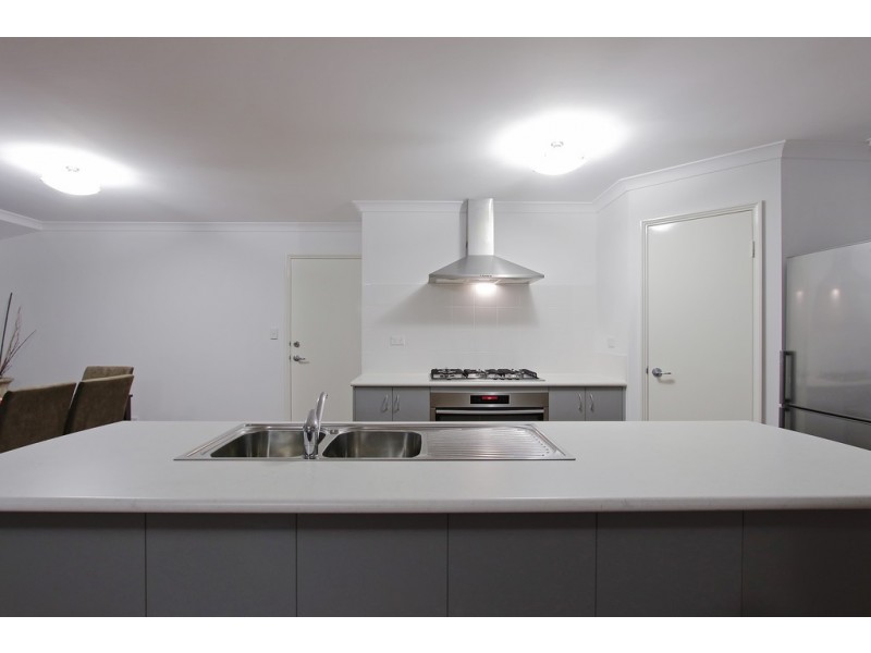 22 Tulip Way, East Cannington WA 6107