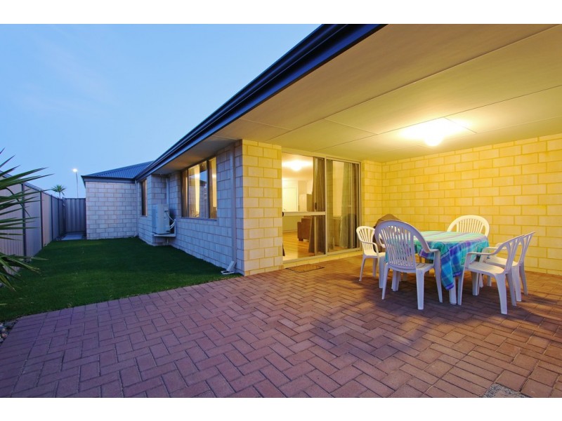22 Tulip Way, East Cannington WA 6107