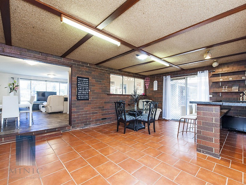 16 Lind Court, Langford WA 6147