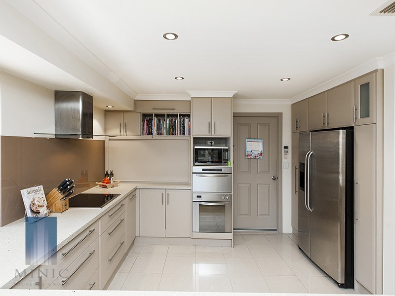 51 Figtree Drive, Canning Vale WA 6155