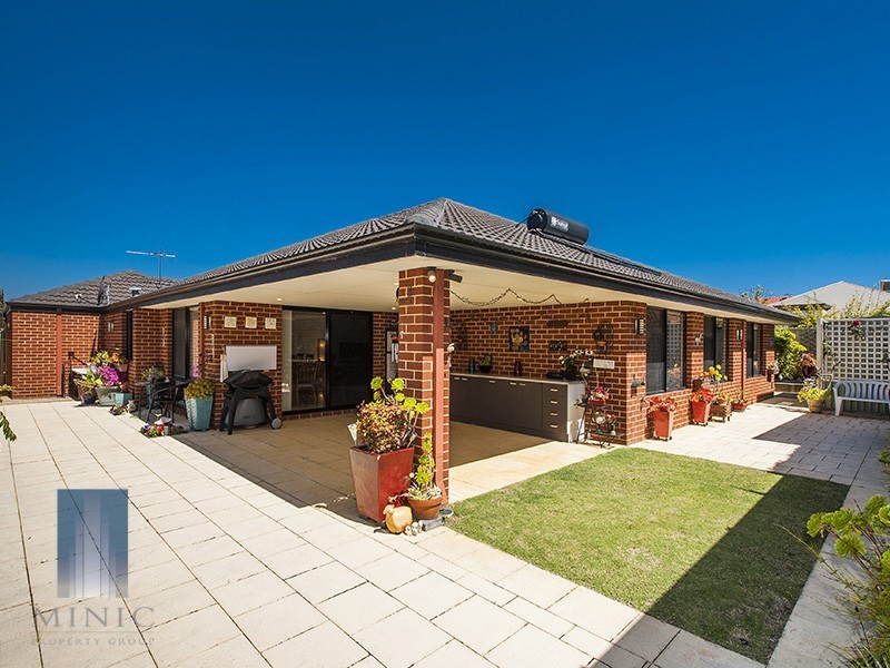 51 Figtree Drive, Canning Vale WA 6155