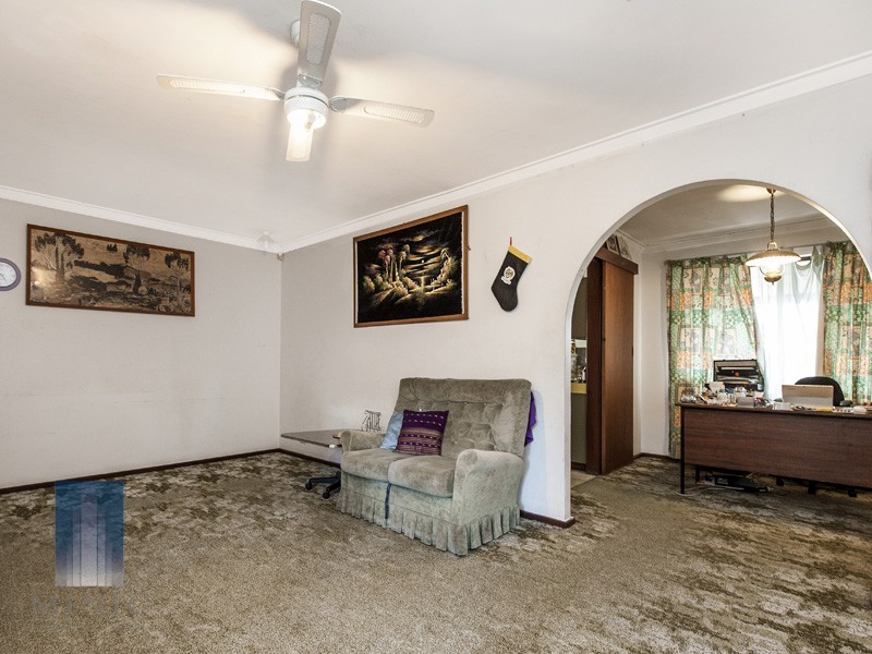 28 Randall Way, Langford WA 6147